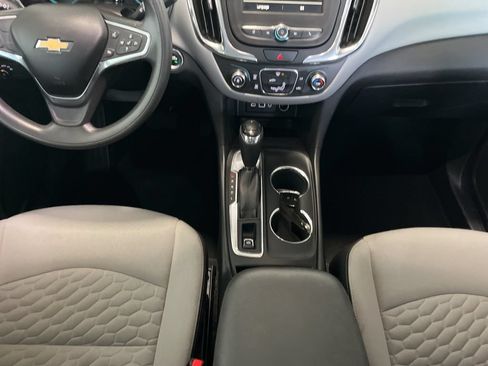 Used 2019 Chevrolet Equinox LS FWD image 10