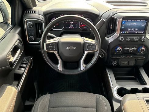 Used 2022 Chevrolet Silverado 1500 LT Trail Boss w/ LPO, Dark Essentials Package AWD/4WD image 16