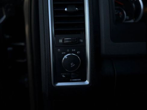 Used 2014 RAM 2500 Big Horn image 26