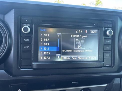 Used 2018 Toyota Tacoma SR image 22