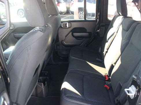 Used 2021 Jeep Wrangler Unlimited Sport AWD/4WD image 28