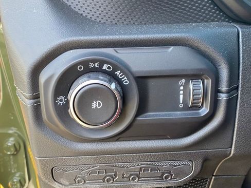 Used 2024 Jeep Wrangler Unlimited Rubicon 392 AWD/4WD image 16