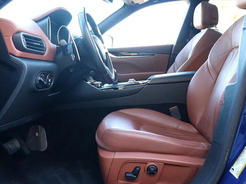 Used 2017 Maserati Levante S image 18