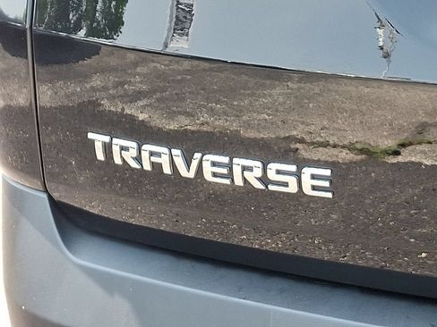 Certified 2023 Chevrolet Traverse LT FWD image 32