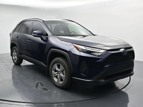 Used 2025 Toyota RAV4 XLE w/ Convenience Package AWD/4WD image 2