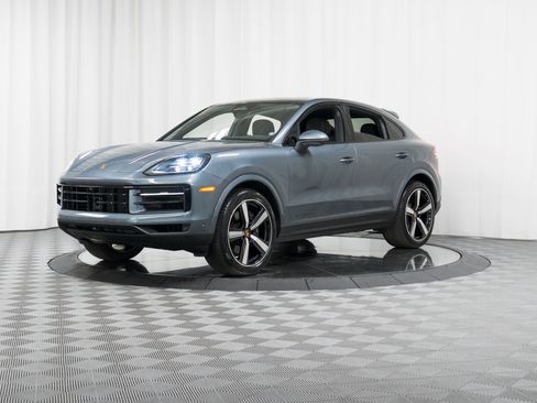 New 2026 Porsche Cayenne Coupe AWD/4WD image 29