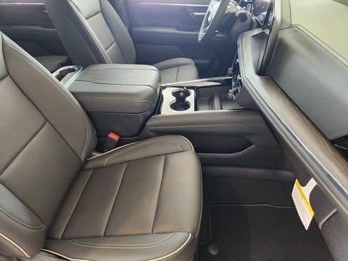 New 2026 Chevrolet Tahoe Premier w/ Sun And Tow Package image 10