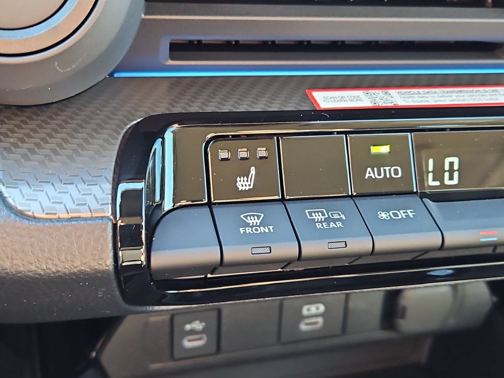New 2027 Toyota Prius XLE AWD/4WD image 11