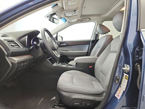 Used 2019 Subaru Outback 2.5i Limited AWD/4WD image 6