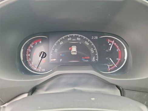 Used 2025 Toyota RAV4 LE image 21