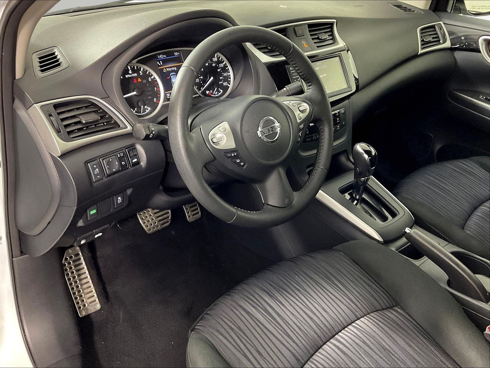 Used 2019 Nissan Sentra SV w/ Special Edition Package FWD image 17