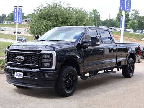 Certified 2025 Ford F250 Lariat w/ Black Appearance Package AWD/4WD image 8