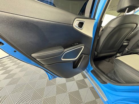 Used 2023 Kia Soul GT-Line FWD image 29