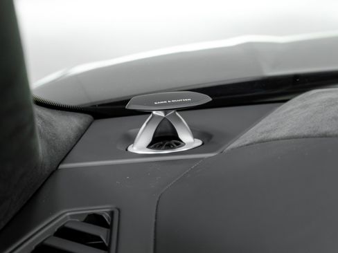 Used 2022 Lamborghini Urus image 68