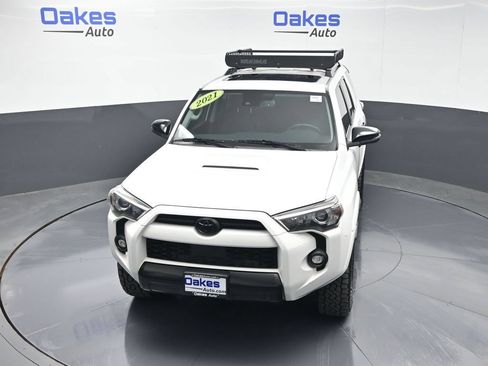 Used 2021 Toyota 4Runner Venture w/ Moonroof Package AWD/4WD image 50