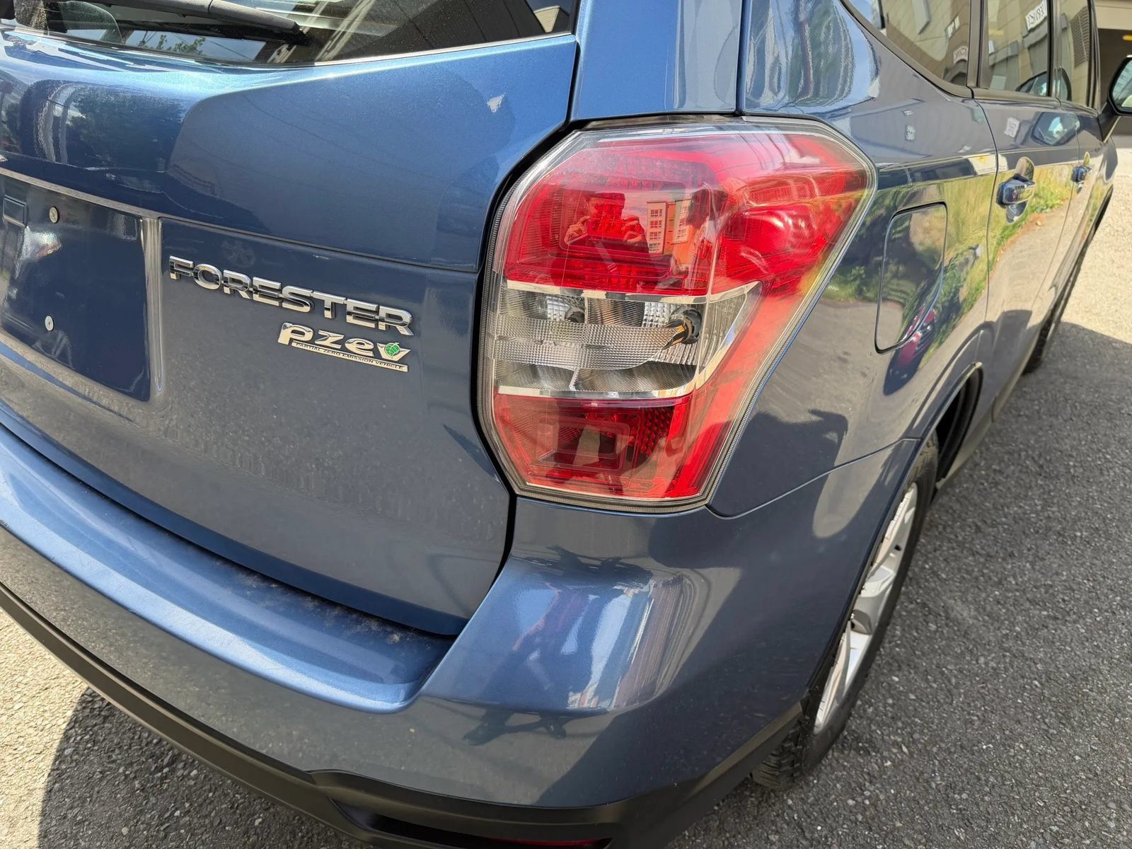 Used 2016 Subaru Forester 2.5i w/ Alloy Wheel Package AWD/4WD image 12