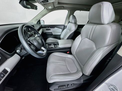 Certified 2023 Honda Pilot Touring image 22