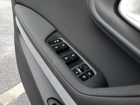 Used 2023 Polestar Polestar 2 w/ Pilot Pack AWD/4WD image 32
