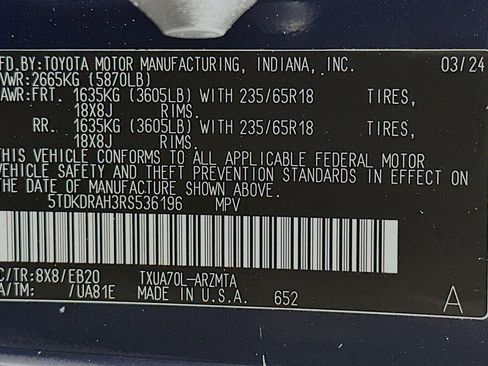 Used 2024 Toyota Highlander XLE image 25