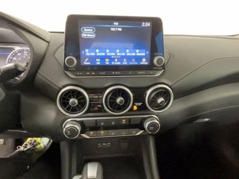 Used 2022 Nissan Sentra SV FWD image 31