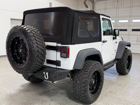 Used 2017 Jeep Wrangler Sport w/ Quick Order Package 24S AWD/4WD image 4