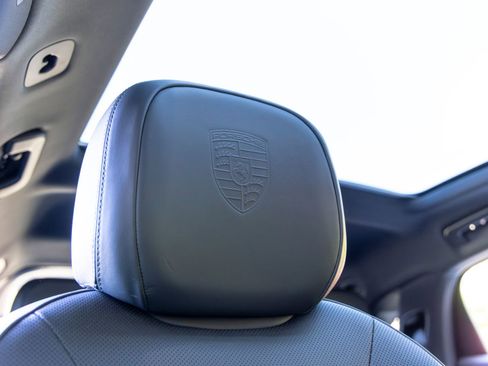 New 2026 Porsche Cayenne Coupe image 60