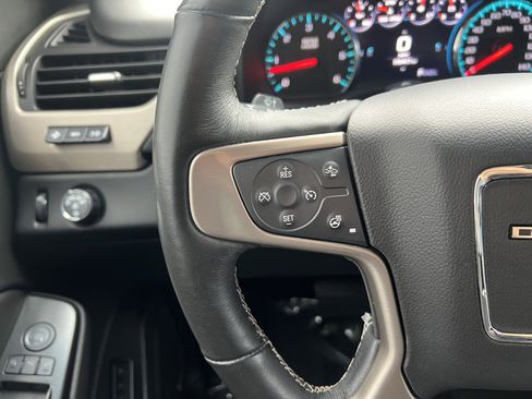 Used 2017 GMC Yukon Denali w/ Open Road Package image 32