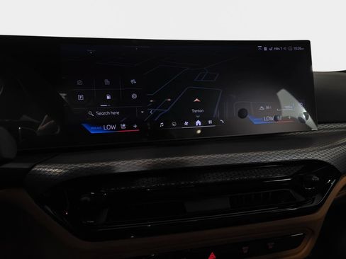 New 2026 BMW 330i xDrive Sedan w/ Premium Package AWD/4WD image 22