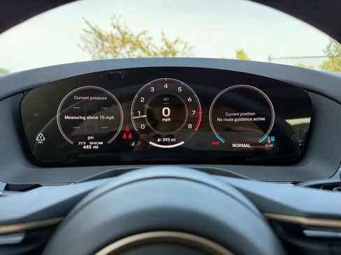 Certified 2026 Porsche Panamera image 16