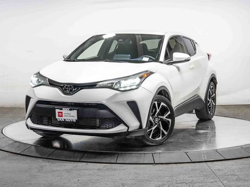 Certified 2021 Toyota C-HR XLE FWD image 1