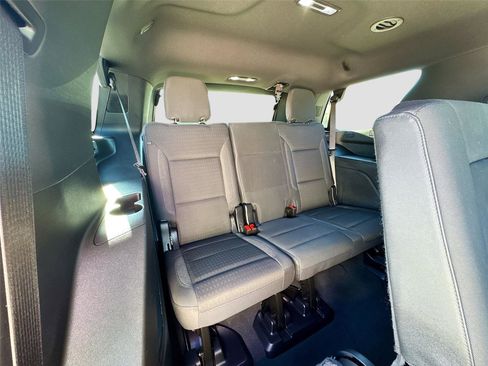 Used 2025 Chevrolet Tahoe LS image 27