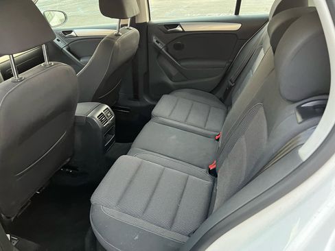 Used 2011 Volkswagen Golf TDI image 10