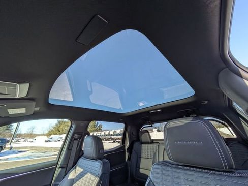 New 2025 GMC Sierra EV Denali image 27