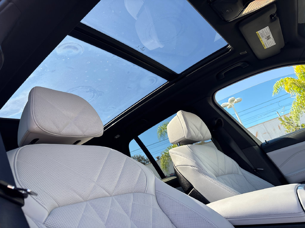 Used 2024 BMW X5 M60i AWD/4WD image 16
