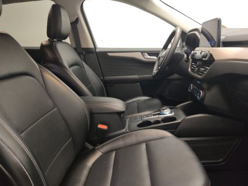Used 2022 Ford Escape SEL image 21