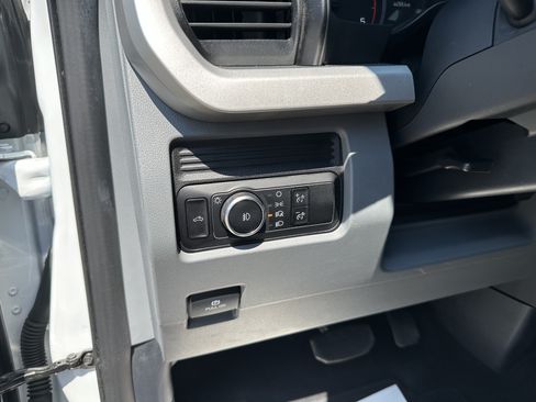 Used 2025 Ford F250 XLT AWD/4WD image 17