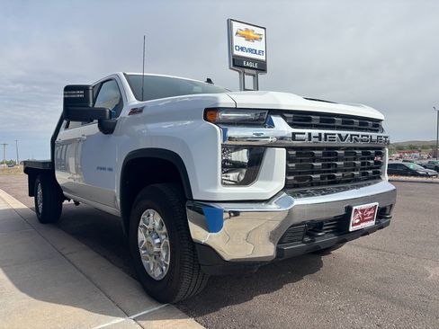 Used 2023 Chevrolet Silverado 2500 LT AWD/4WD image 4