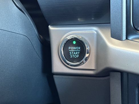 Used 2023 Ford F150 Lightning XLT AWD/4WD image 21