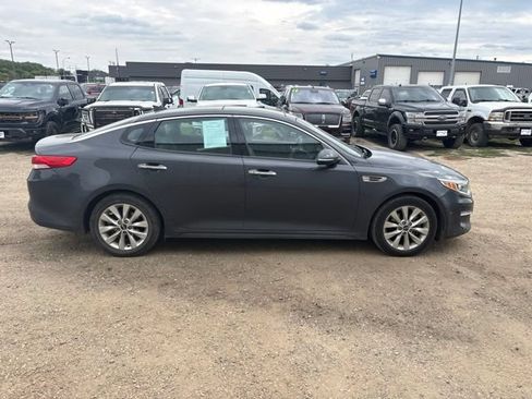 Used 2018 Kia Optima EX w/ Premium Package FWD image 10
