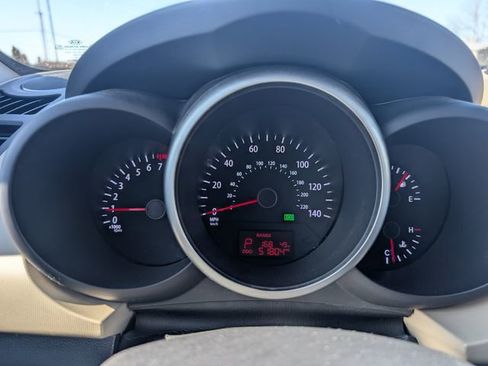 Used 2013 Kia Soul ! w/ Premium Pkg image 11