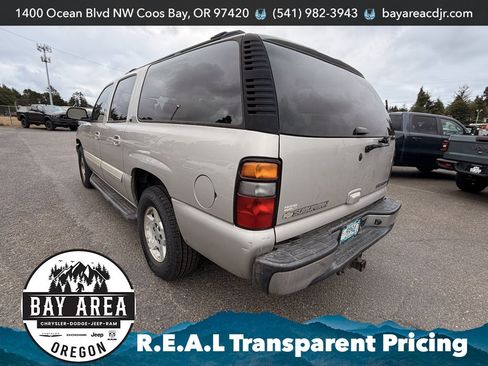 Used 2005 Chevrolet Suburban LT w/ Preferred Equipment Group RWD image 4