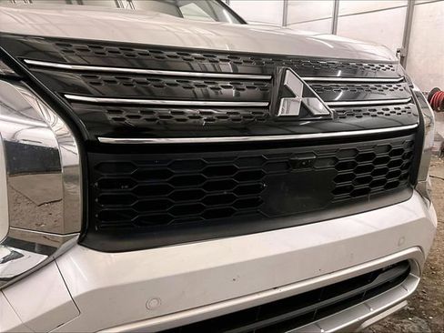 Used 2022 Mitsubishi Outlander SEL AWD/4WD image 29