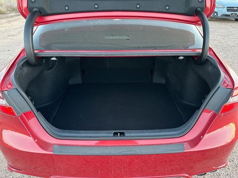 Used 2022 Toyota Camry SE image 24