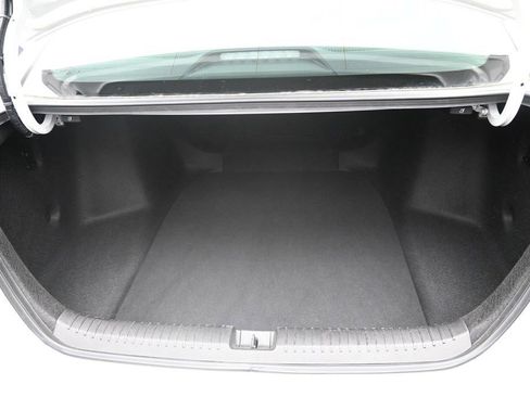 Used 2023 Honda Accord Sport image 9