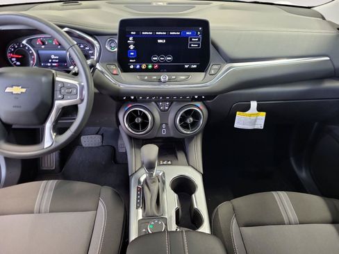 Used 2024 Chevrolet Blazer LT w/ Convenience Package AWD/4WD image 12