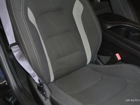 Used 2017 Chevrolet Camaro LT w/ Technology Package RWD image 14