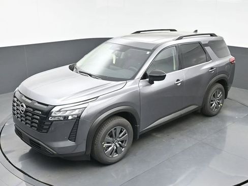 New 2026 Nissan Pathfinder SV w/ SV Premium Package FWD image 28