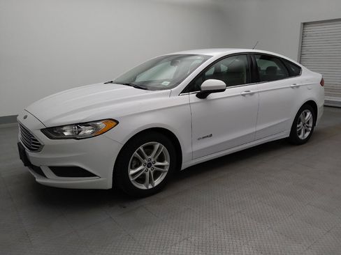 Used 2018 Ford Fusion S FWD image 2