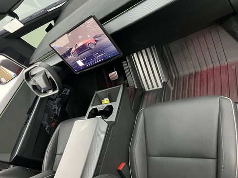 Used 2024 Tesla Cybertruck Cyberbeast image 26