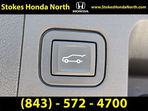Used 2019 Cadillac XT5 FWD image 16